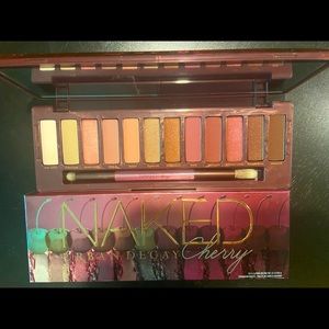 URBAN DECAY NAKED CHERRY PALETTE